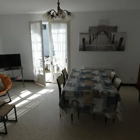 Maison Proche - 5 Pers. - Fr-1-540-341